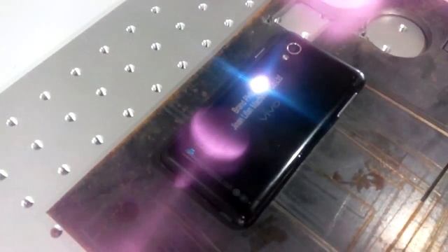 Philicam marking machine on the vivo phone cover смотреть онлайн