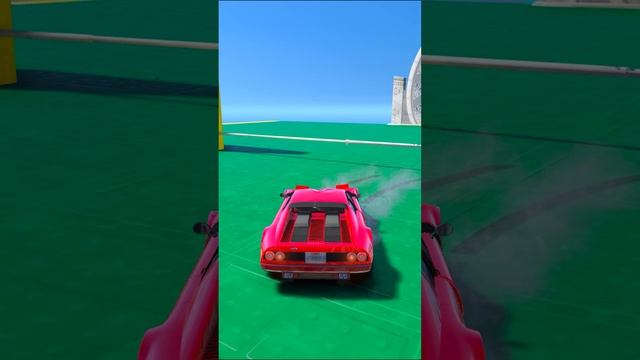 КАК ДАЛЕКО ПРОЕДЕТ ЧИТ ТАЧКА ПОД САМЫМ НИЗКИМ ШЛАГБАУМОМ? УЗКО НИЗКО В ГТА 5! #shorts