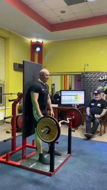 Строгий подъем на бицепс 101 KG ( 222 ib) смотреть онлайн