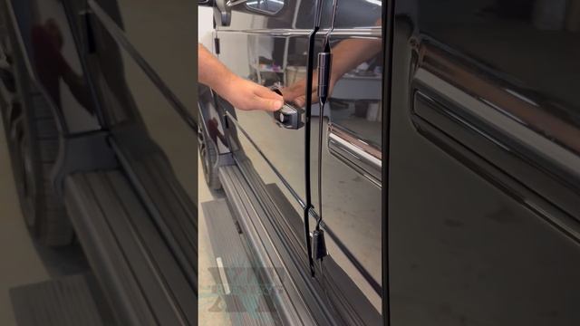 Выдвижные электрические пороги на Mercedes Benz G class смотреть онлайн