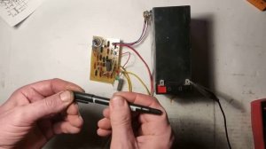 Тиристорное зарядное на 2 напряжения.