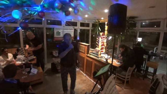 "Merry Christmas Everyone" - Freddy - Live am 2.12.2016 im Illertisser "Cafe'-Carina". смотреть онлайн