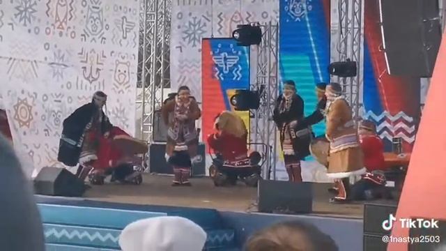 Ансамбль Нургэнек из Анавгая. смотреть онлайн