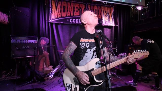 Daily Stress. THE MEANTRAITORS смотреть онлайн