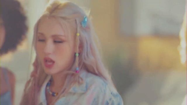JEON SOMI – “XOXO” Intro Teaser смотреть онлайн