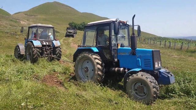Кто Сильнее мтз 892 или мтз 1221. Оффроад на Тракторах смотреть онлайн