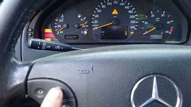 Cambiar hora W210 Mercedes Benz смотреть онлайн