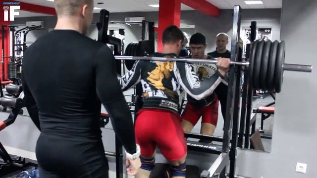 IF - тренажерный зал 