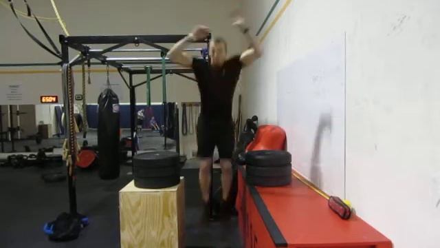Bania 41.5" sumo landing box jump смотреть онлайн
