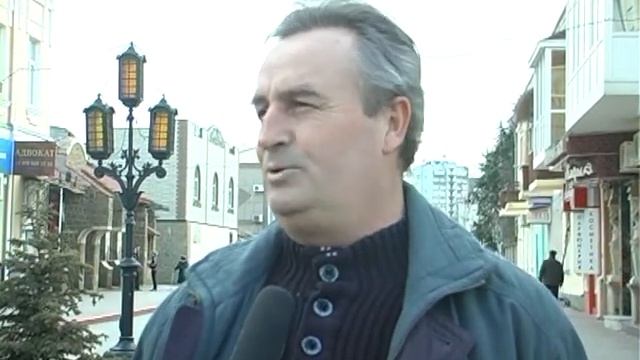 Мужчины Феодосии рассказали, как готовятся к женскому празднику смотреть онлайн