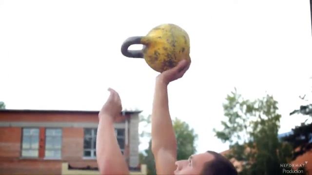 Жонглирование гирями