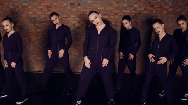 Dancehall kids. Choreo by Olya Ryazha смотреть онлайн