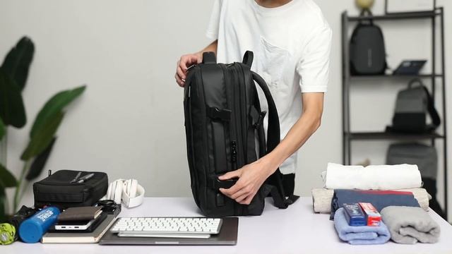 Balo Nam Mark Ryden Expandos MR-9299 смотреть онлайн