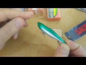 Распаковка посылки с воблером Saurus Vivra-T