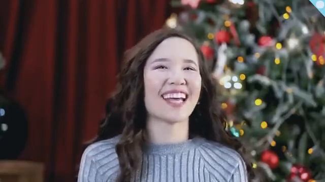 очаровательные Якутские девушки Кэрэчээнэ и Кэскилээнэ поют песню   Туман Cover