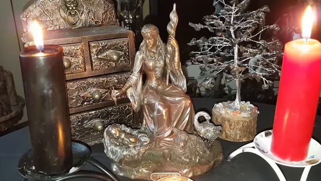 СЛУЖЕНИЕ И ПОКЛОНЕНИЕ ОТЛИЧАЮТСЯ ВЕДЬМИНА ИЗБА ▶️ ИНГА ХОСРОЕВА смотреть онлайн