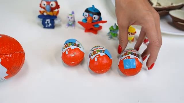 Мясорубка против Киндер-сюрприза СЕКРЕТЫ! смотреть онлайн