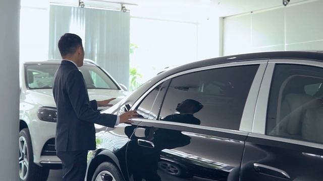 Mọi Ngóc Ngách Tại Showroom Mercedes Phú Mỹ Hưng | 5 Lí Do để Khách Hàng Mua Xe Tại đây