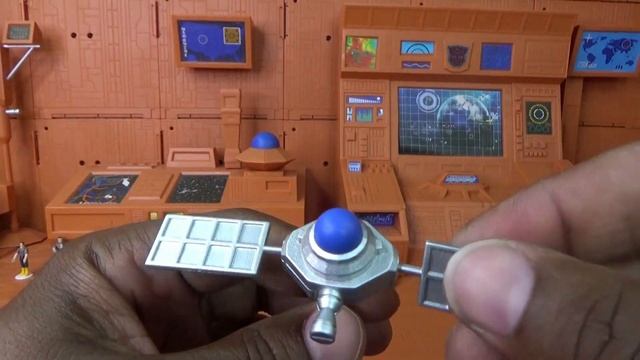TRANSFORMERS G1 AUTOBOT HEADQUATERS iGear CCC COMPUTER CONTROL CENTER TOY REVIEW смотреть онлайн