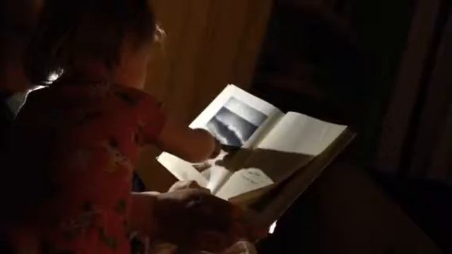 Reading Hondo and Fabian смотреть онлайн