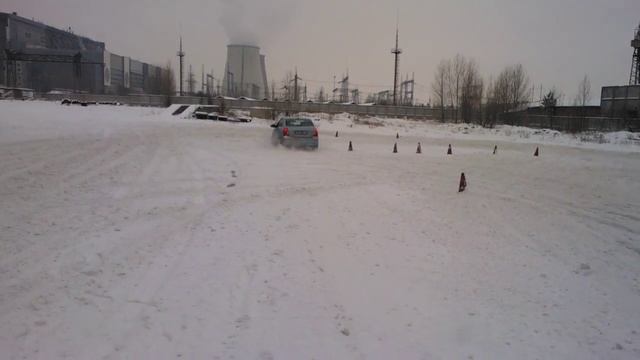 Пройти Курс контраварийной подготовки зимой от центра Карбон