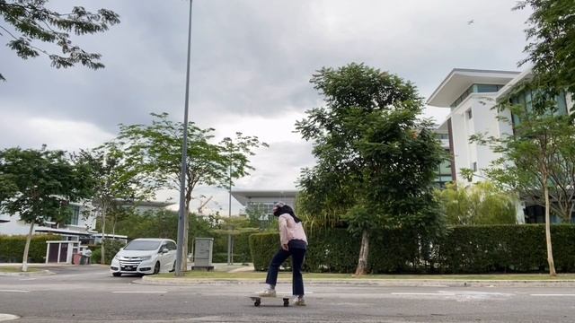 daily diaries #5 : getting vaccine, unboxing items from shopee, trying skateboard | Malaysia смотреть онлайн
