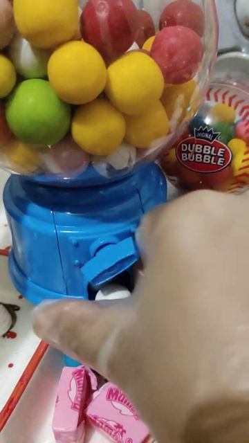 🍬easy twist mini gumball machine? #shorts #asmr #satisfying #sweets #gumball смотреть онлайн
