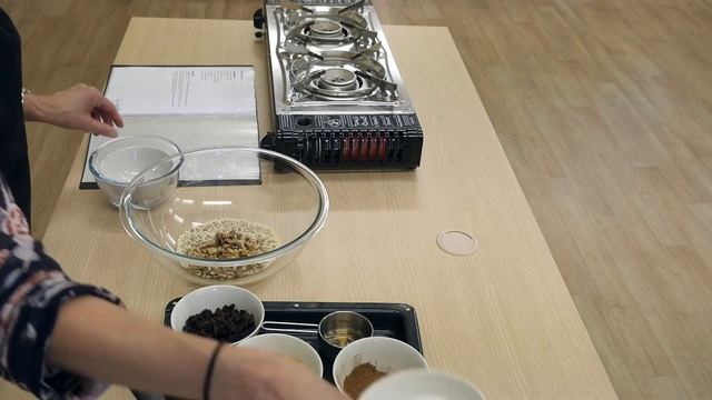 Carob Bars смотреть онлайн