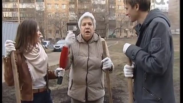 Афонтовцы посадили рябину рядом с редакцией смотреть онлайн