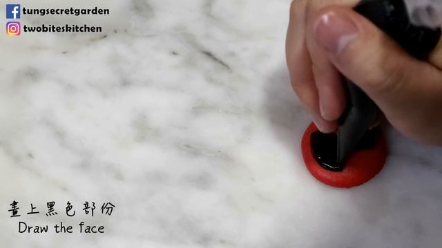 Deadpool Macaron 死侍馬卡龍 | Two Bites Kitchen