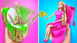 ПРЕОБРАЖАЕМ БОГАТУЮ И БЕДНУЮ КУКЛУ💖 Мы построили маленький домик! Крутые поделки!