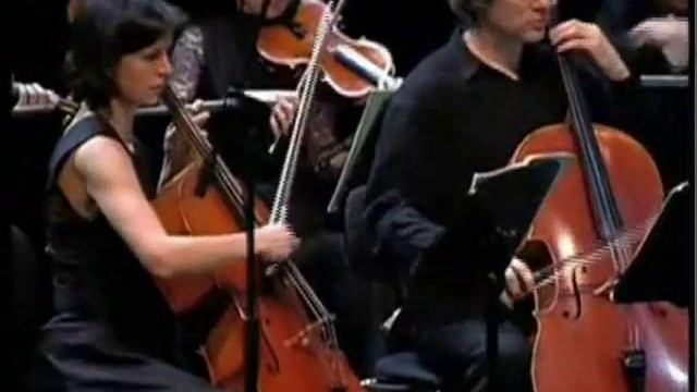 Ensemble Resonanz plays Iannis Xenakis "Syrmos" for 18 strings (Part 1/2) смотреть онлайн