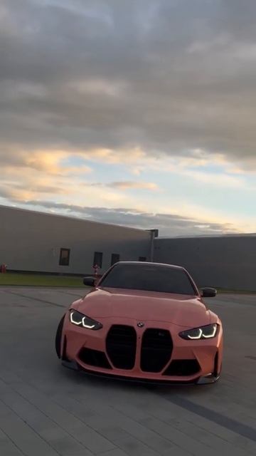 BMW M4 couple. pink 💓☠️☠️ смотреть онлайн