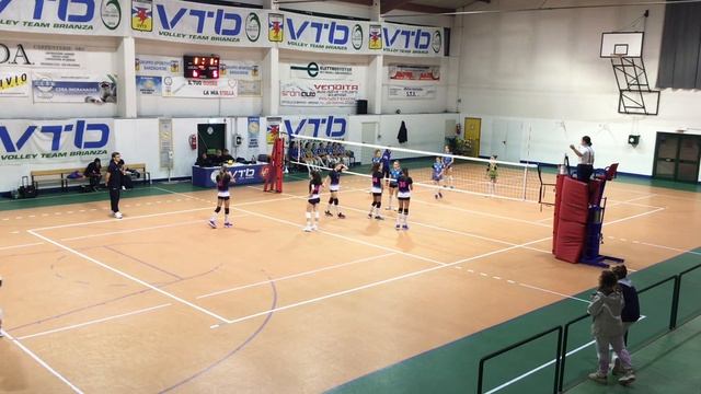 23/10/22 Volley Team Brianza Blu - VeroVolley (3-2) смотреть онлайн