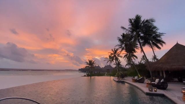 The Nautilus Maldives | Naiboli Bar | sunset 🌅 vibe. смотреть онлайн