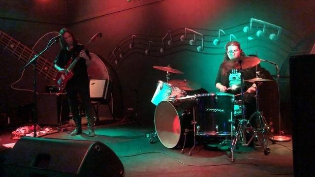 MK ULTRAS Nacht Hexen смотреть онлайн