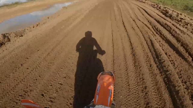 RIDING FATCATS MOTOCROSS TRACK AS A BEGINNER смотреть онлайн