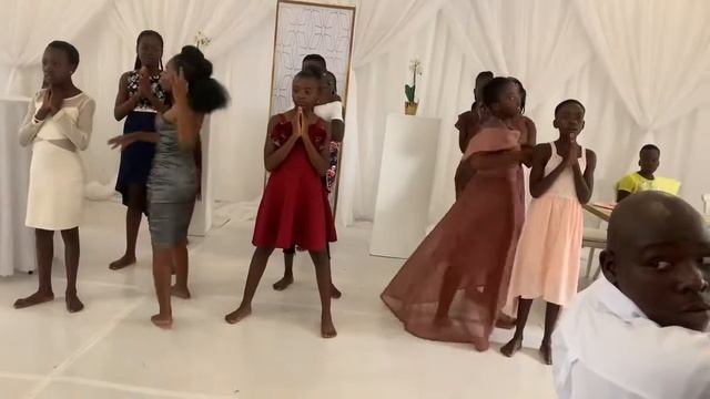 Hlalelani Primary School Mango Grove Dance