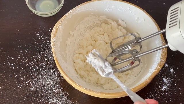 How To Make Royal Icing - Kitchen Basics