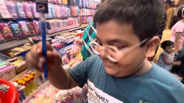 Bolton market||karachi ki famous market||cheapest Bazar بولٹن مارکٹ کراچی смотреть онлайн
