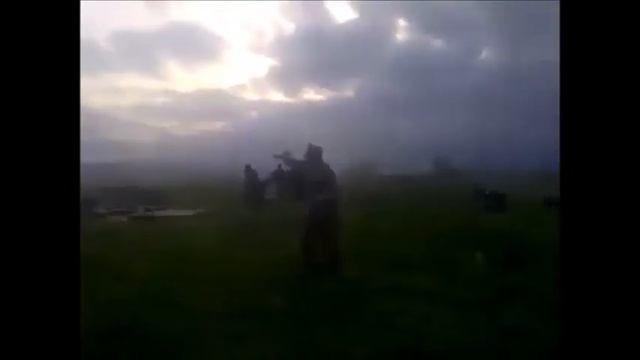 Азербайджанская артиллерия работает по позициям армян. смотреть онлайн