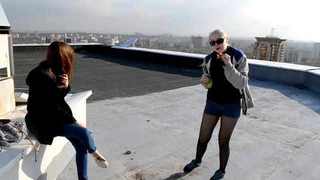 Крыша, девочки... смотреть онлайн