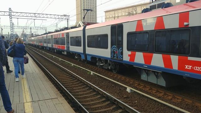 Электропоезда ЭС2Г-132