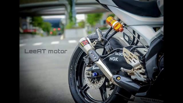 Yamaha R15 Custom BMW HP4 Race смотреть онлайн