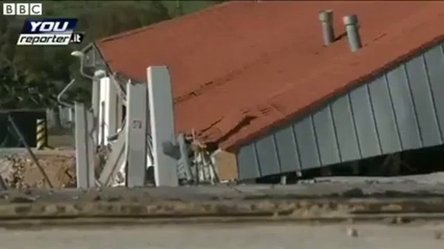 Road damaged смотреть онлайн