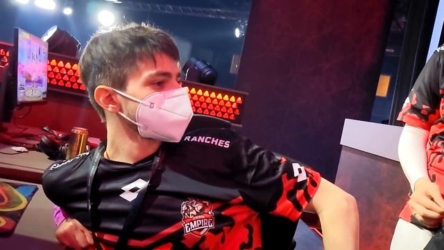 Первые победы на ALGS Playoffs | Empire VLOG #2 смотреть онлайн