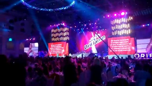 Танцуем на банкете смотреть онлайн