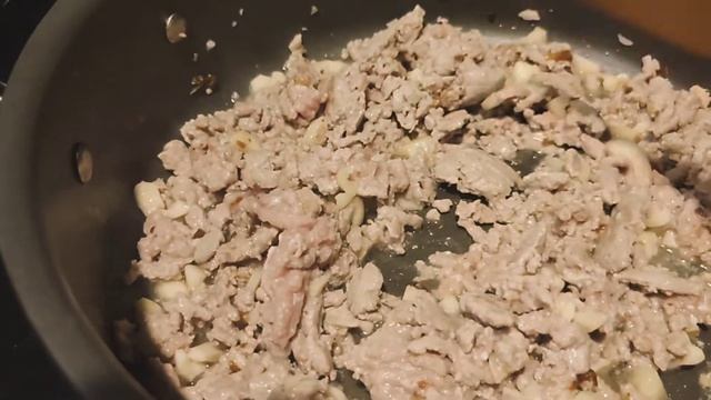 Amy's Garlicky Turkey Pasta- Pantry Clean-Up #easy #recipe #pasta смотреть онлайн