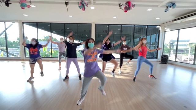 ZIN100 Sneak Peak / Berlin / Latin House / Zumba / Zumba Fitness with Ammie смотреть онлайн