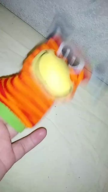 Носочек погремушка жираф смотреть онлайн